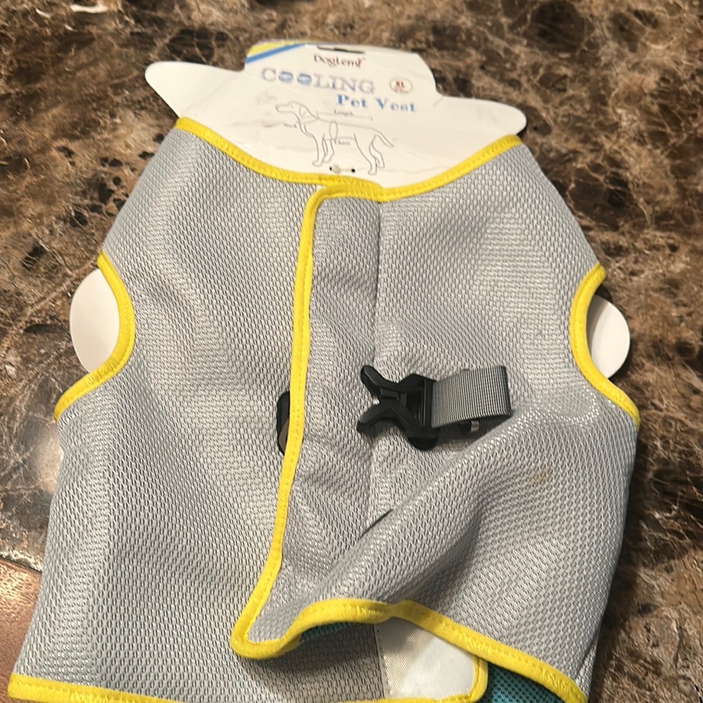 Cooling pet vest